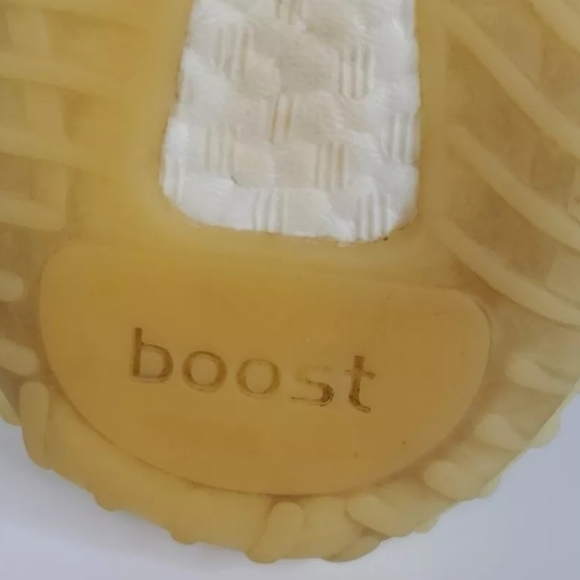 Yeezy 350 V2 Static - Picture 9 of 10